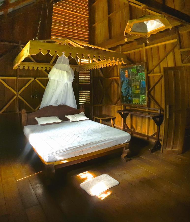 Happy Ria Homestay & Guesthouse Bukit Lawang Esterno foto
